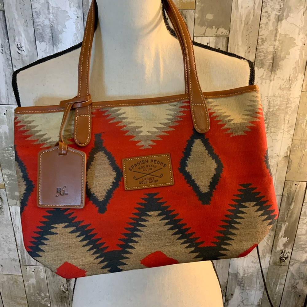 Spanish Peaks Ladies golf club Western design bag. 13 x 8 1/2 x 4 1/2.